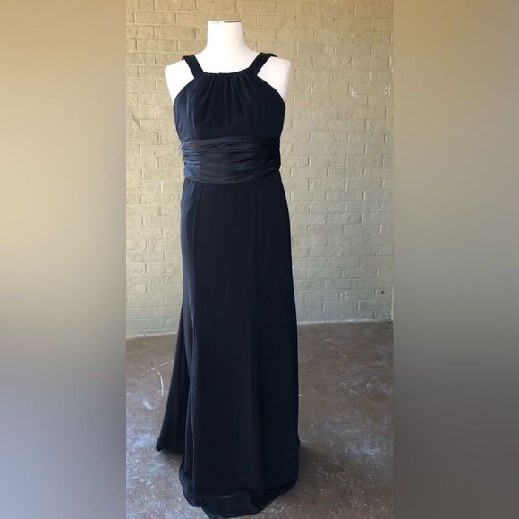 David's Bridal Dresses & Skirts - Elegant DAVID'S Bridal Black Flowy Full-Length Dress D273